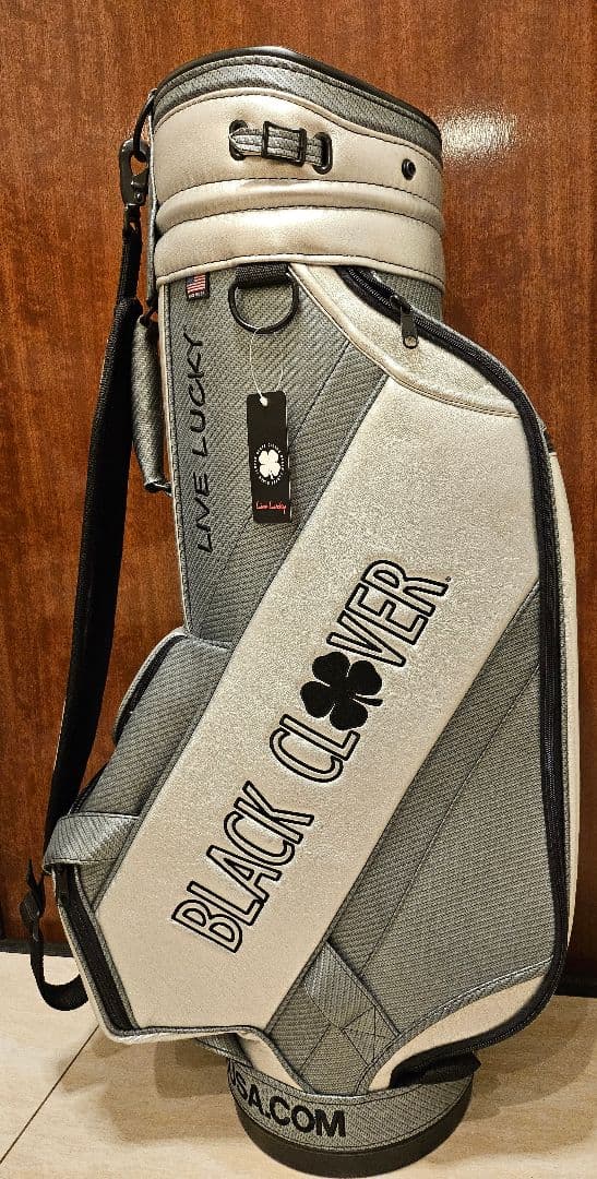 数量限定　BLACK  CLOVER キャディバック