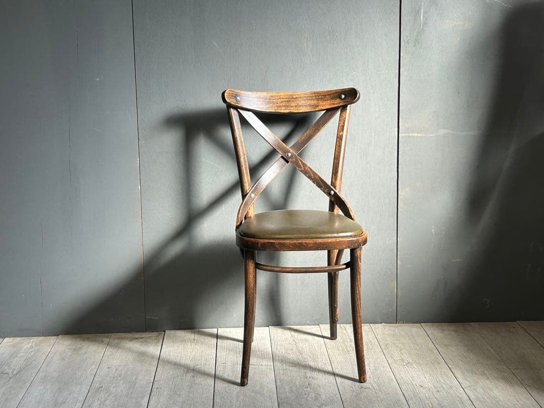 ① TON トン　クロスバックチェア　アンティーク　ヴィンテージ　チェコ　YK