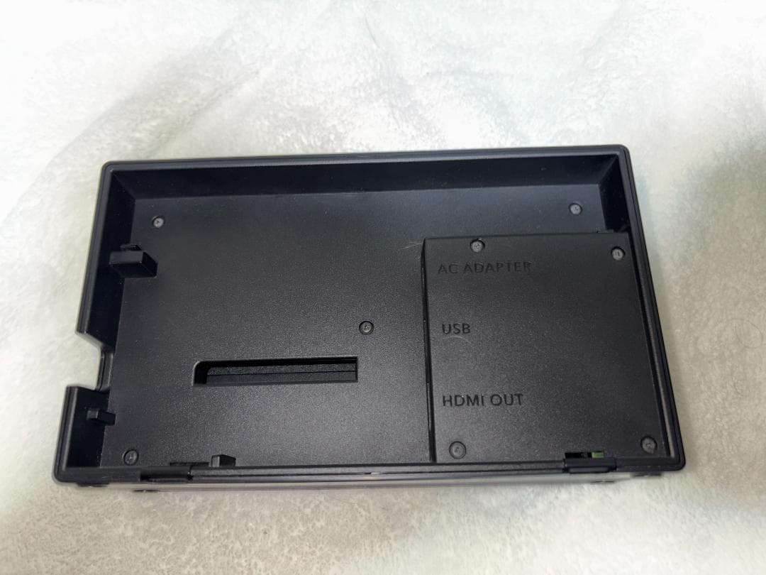 【完品】Nintendo Switch 初期 本体+プロコン、携帯ケース