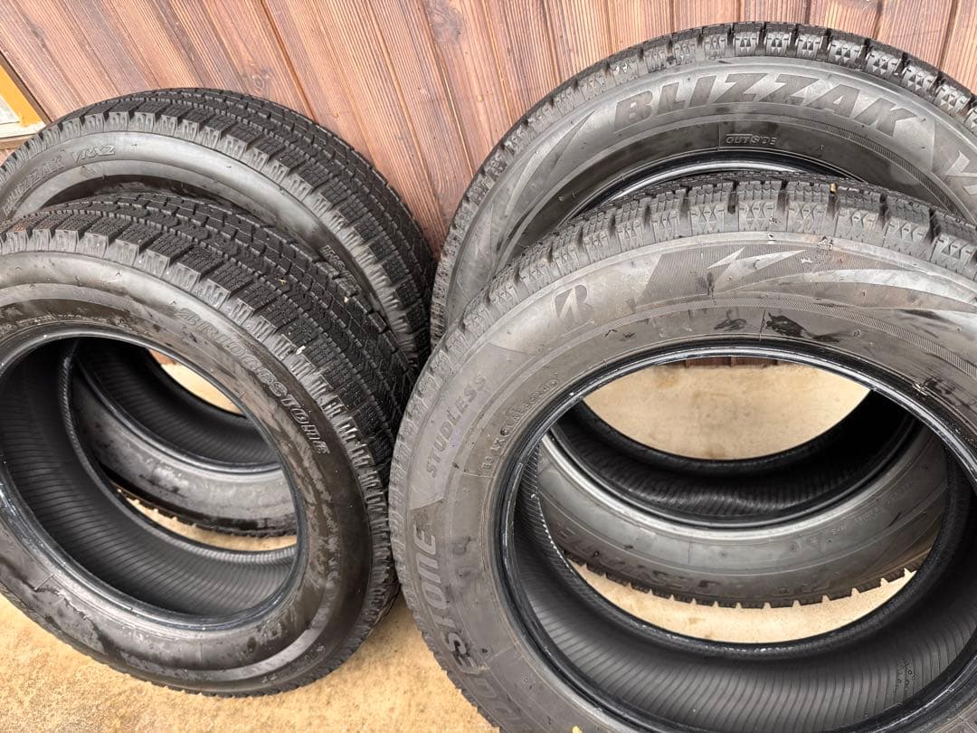 ブリヂストン BLIZZAK VRX2 185/65R15 2024年製造