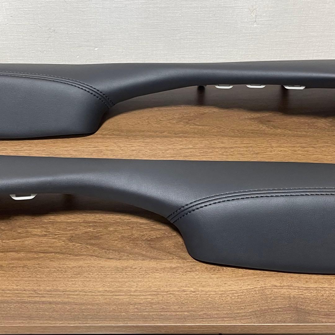 30後期 アルファード/ヴェルファイア ドアアームレスト(合成皮革製) 極上美品