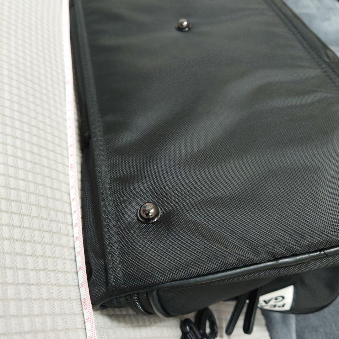 美品−PEARLYGATES 黒ダッフルバッグ ボストンバッグロッカーバッグ軽量