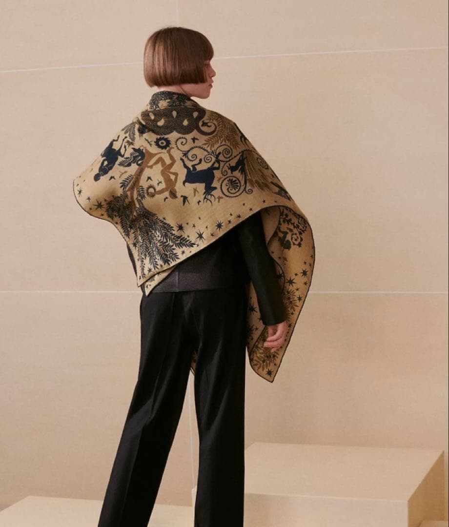 新品　エルメス　カレジェアン　《オルフェウスの魅力に誘われて》140 カシシア