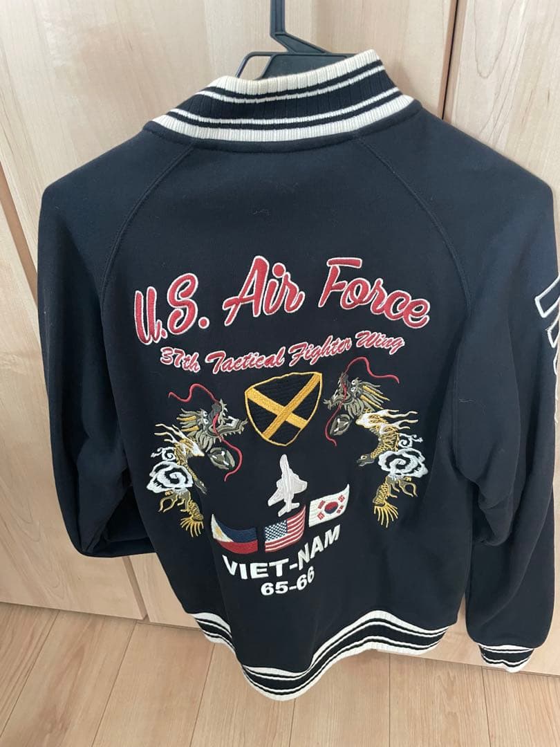 アヴィレックス　ブルゾン