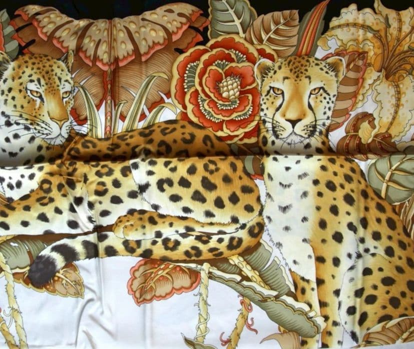 新品Salvatore Ferragamo ヒョウ柄スカーフ箱付き シルク