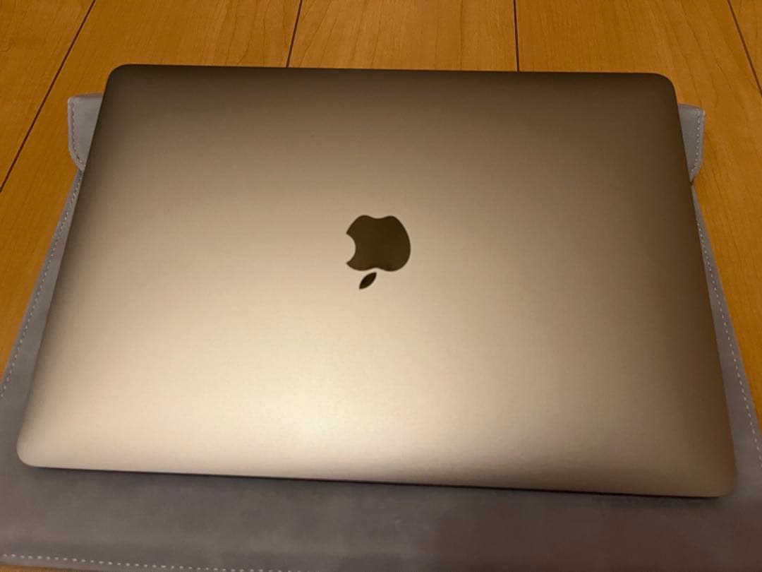MacBook本体 MacBook Pro 13-inch, M2, 2022
