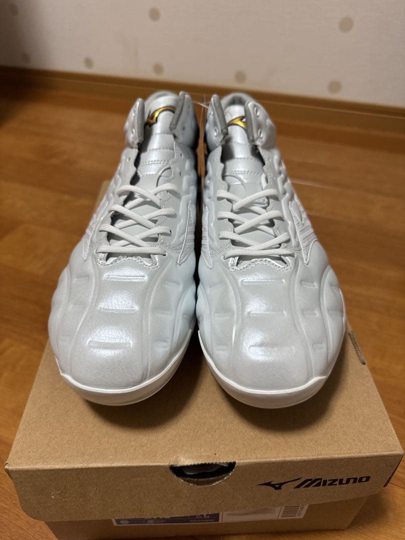【新品未使用】Mizuno スピードレボプロ MID 27.0 cm ホワイト