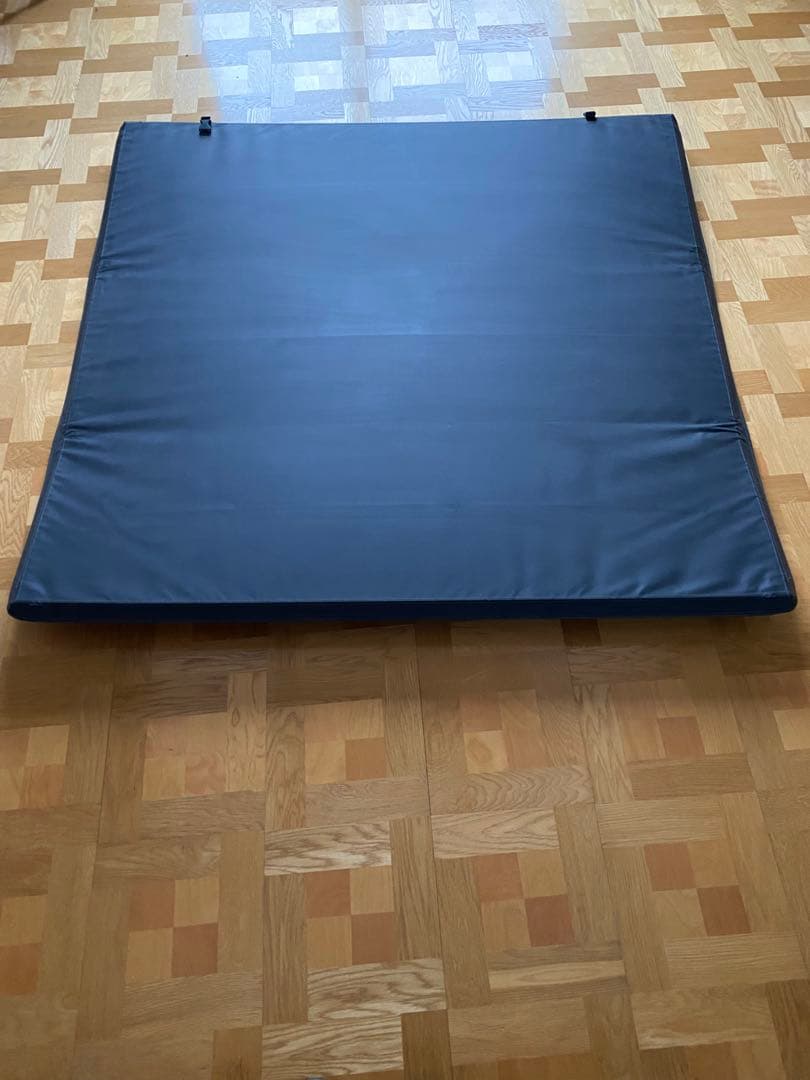 まさよしハイラックス　トノカバー　GUN125 三つ折り