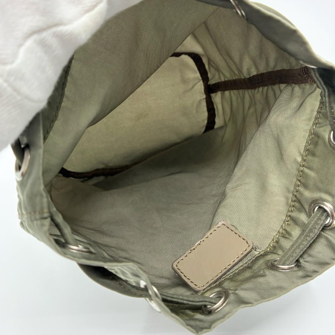 PRADA プラダ 巾着ポーチ カーキ A1362A2
