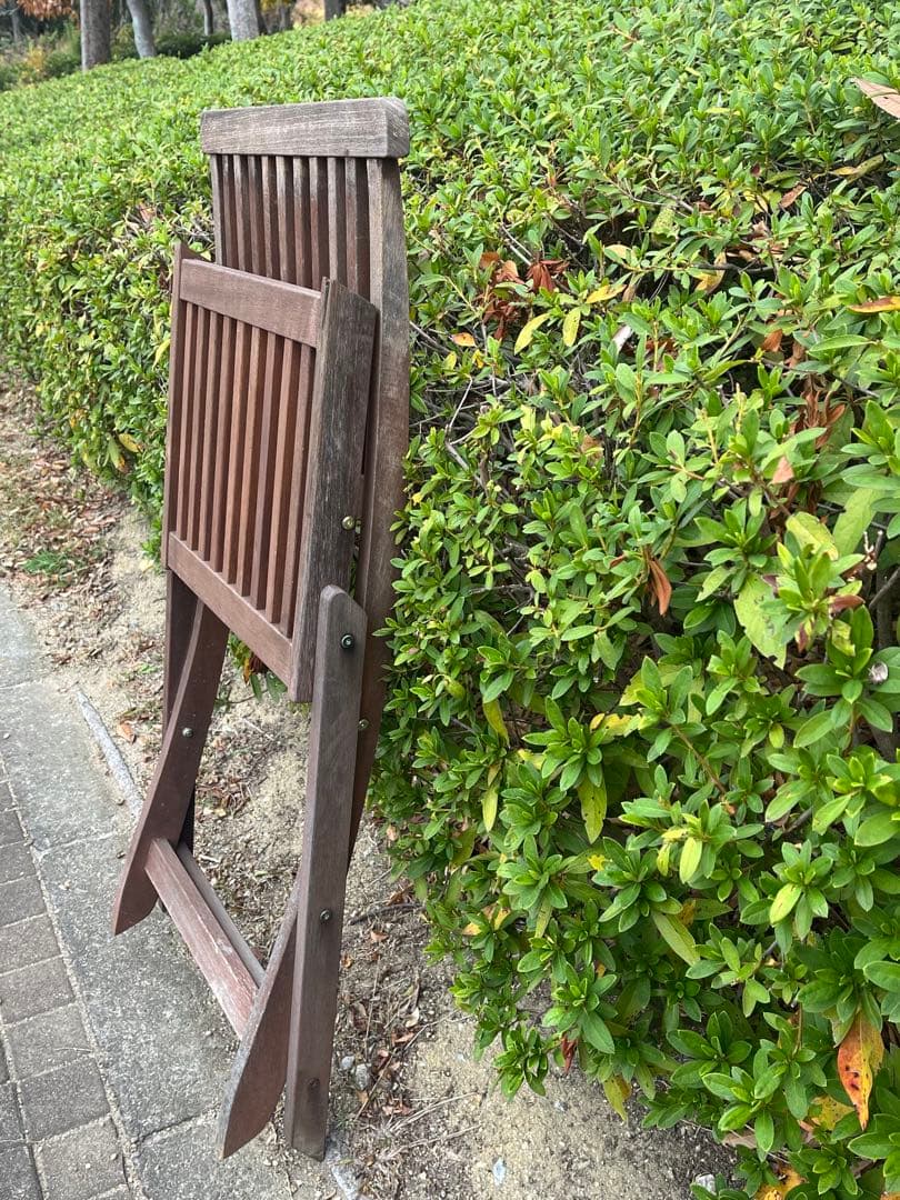 a）ヴィンテージ・ポピュラー折りたたみチェア 木製折りたたみチェア ブラウン