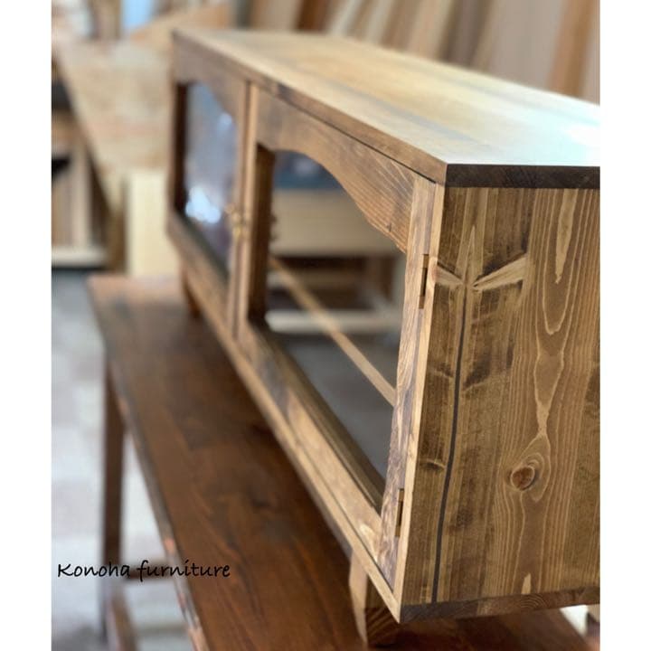 【無垢材】アンティーク調　ガラステレビボード