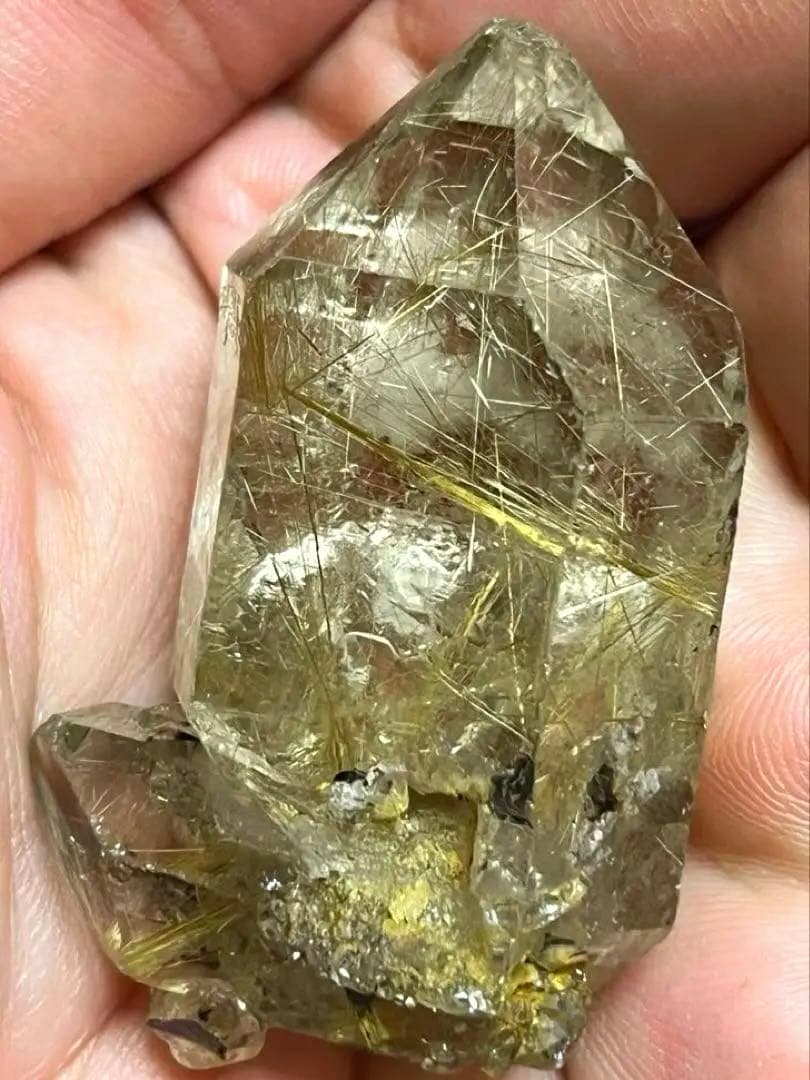 ルチルクォーツ　原石　天然石　ガーデン　クラスター　六角柱　ポイント