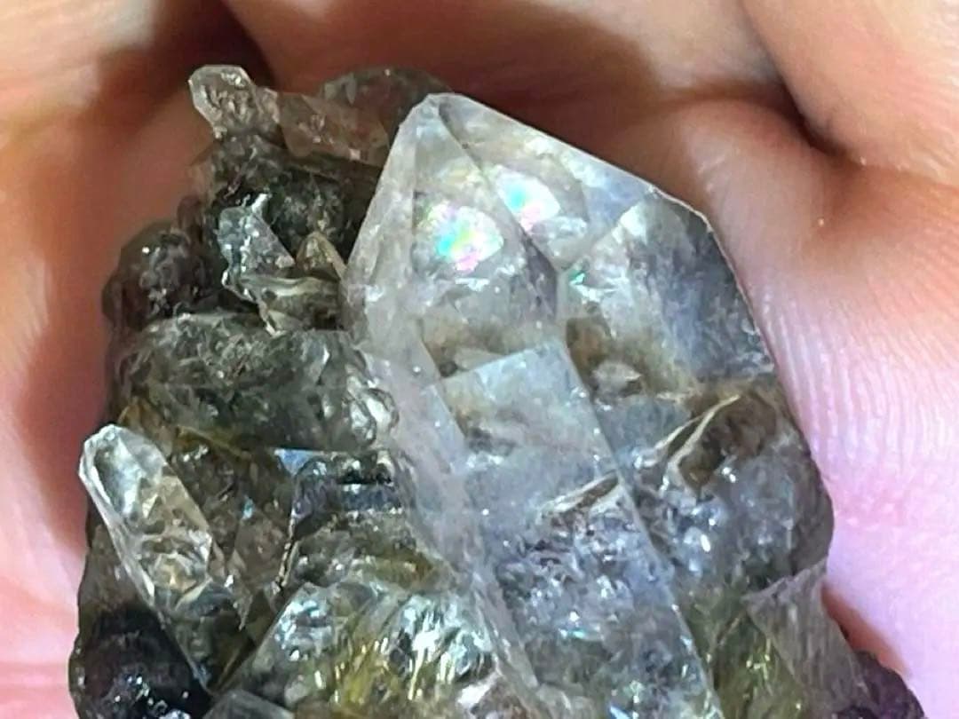 ルチルクォーツ　原石　天然石　ガーデン　クラスター　六角柱　ポイント