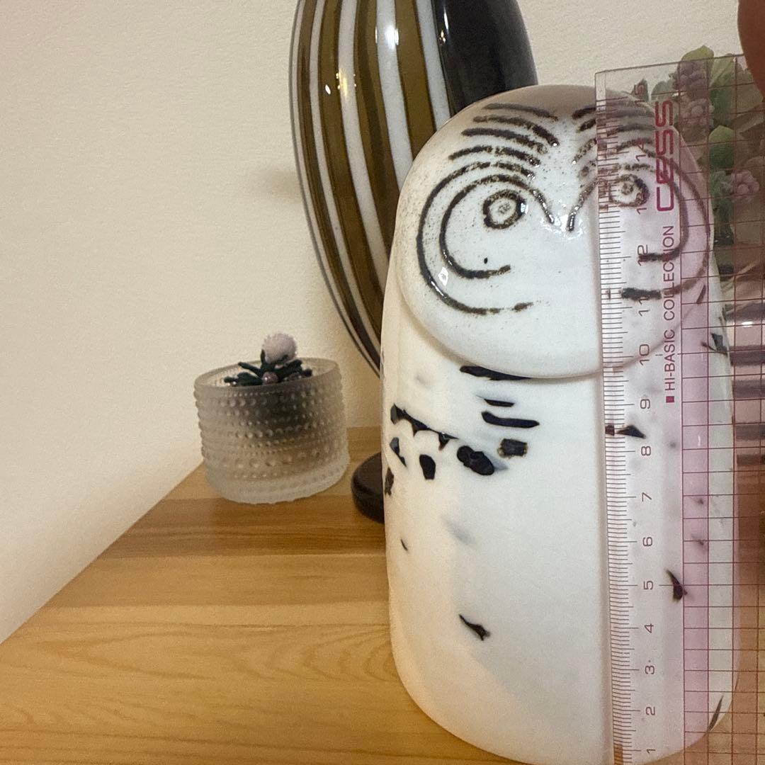 イッタラ　フクロウ形陶器置物 ホワイトブラック