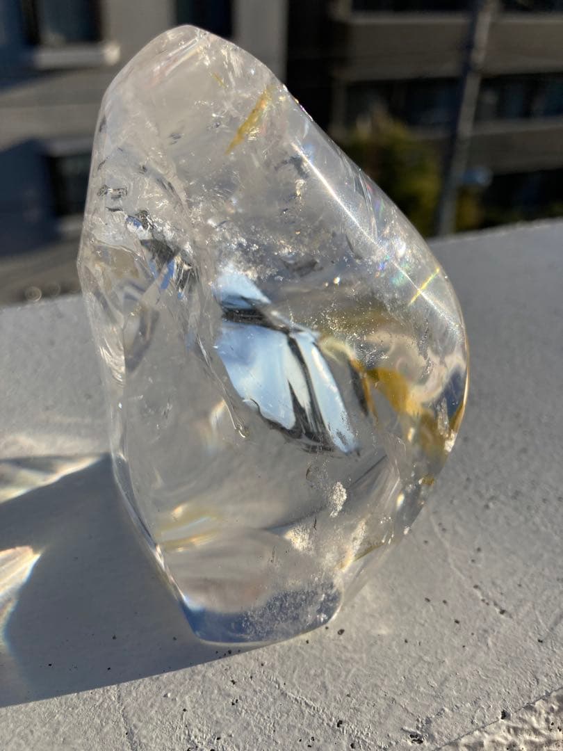 レインボーフレイム（炎）型水晶　パワーストーン　天然石　インテリア