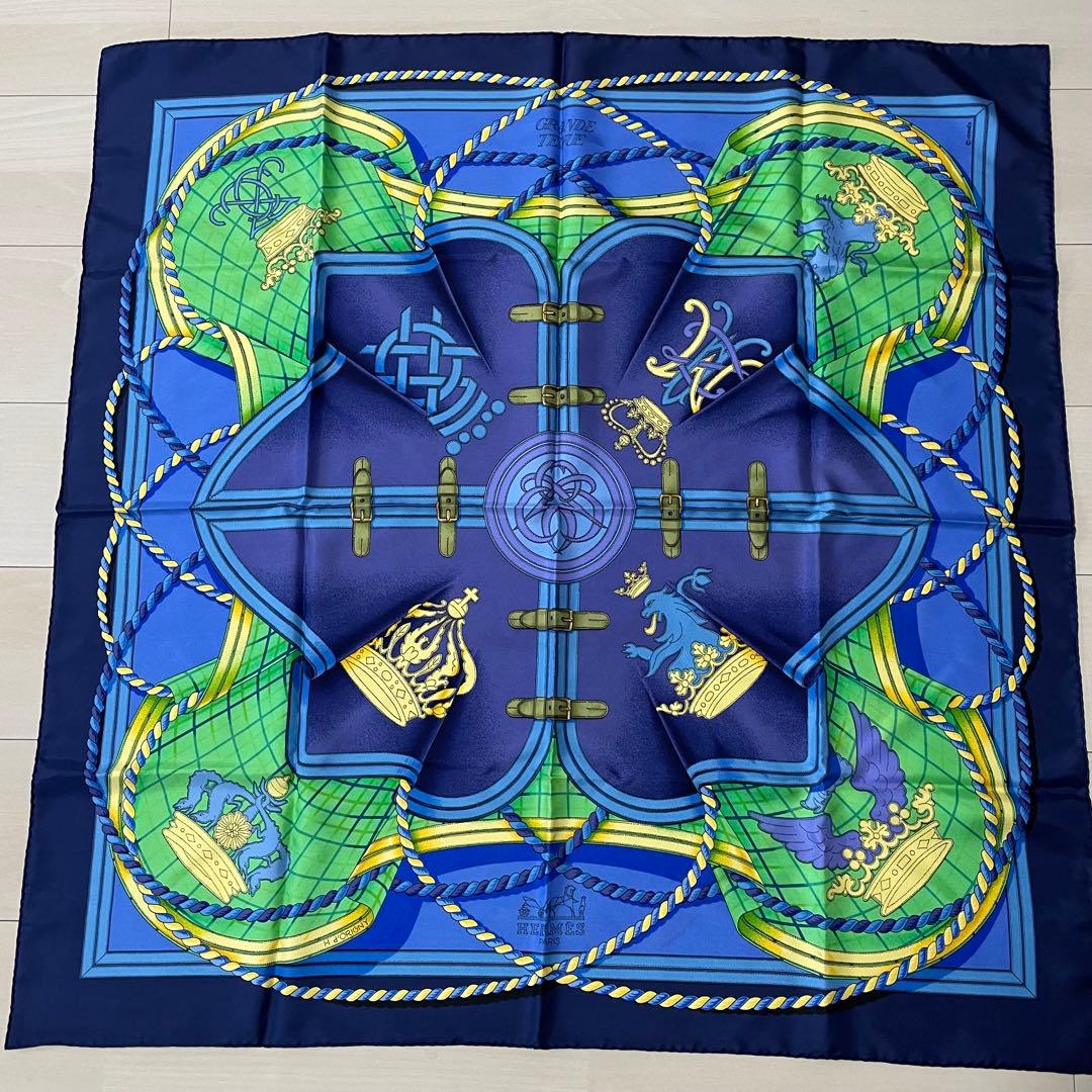 エルメス カレ 90 GRANDE TENUE 馬の礼装 大判スカーフ