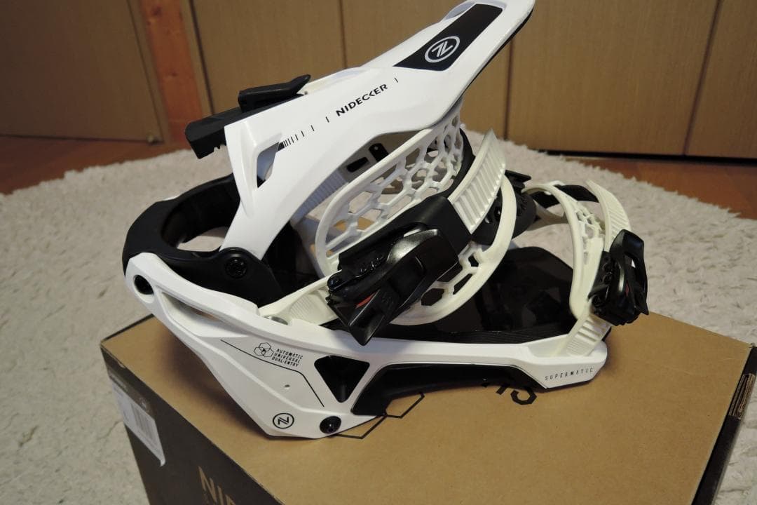 NIDECKER SUPERMATIC size:L ホワイト