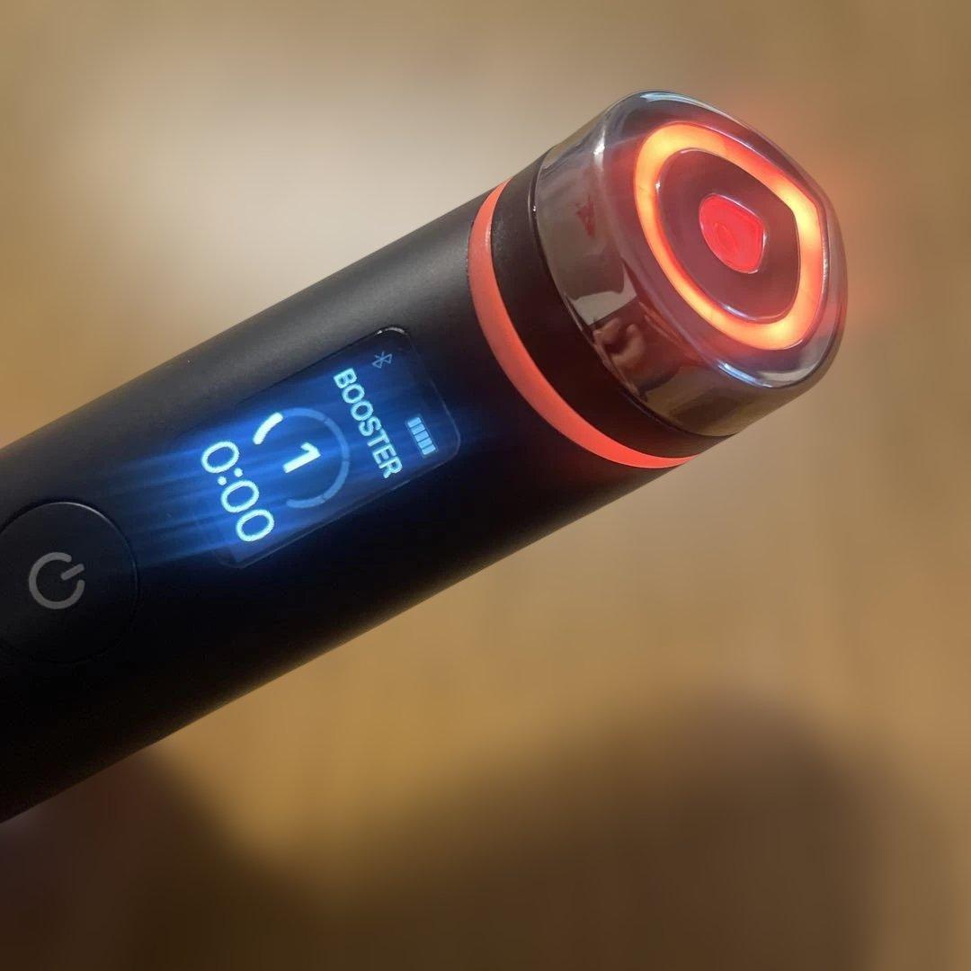 【専用】medicube美容器 LEDディスプレイ付き ブラック