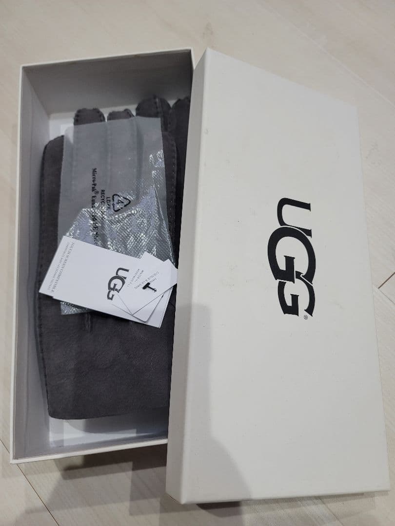UGG★手袋★M 新品