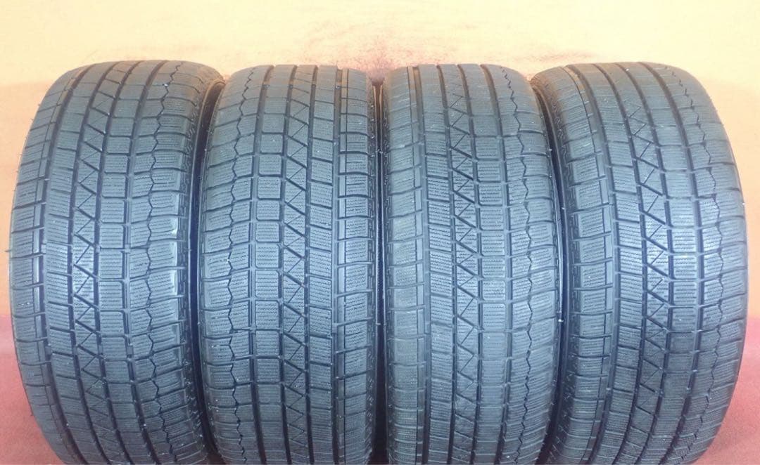 海外タイヤ 18インチ スタッドレスタイヤ 225/45R18