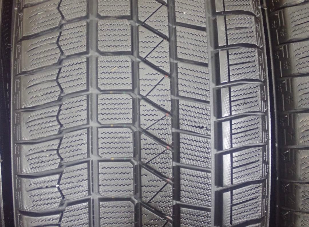 海外タイヤ 18インチ スタッドレスタイヤ 225/45R18