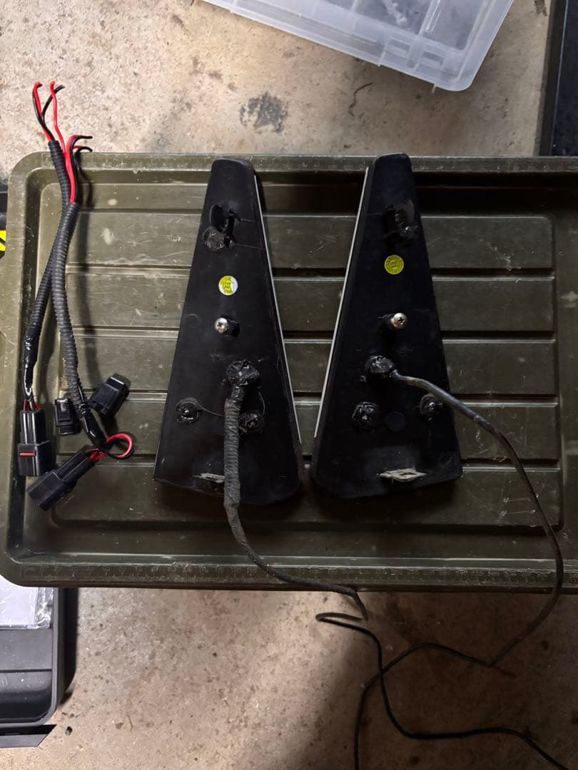 80ヴォクシー /ノア　LEDリフレクター　オープニング／シーケンシャル機能付き