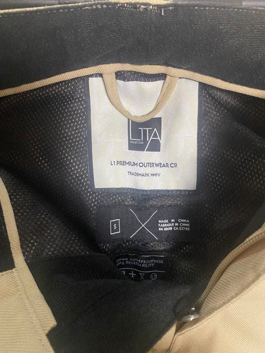 【美品】L1 LITAリタ　スノーボード　レディース　ウェア