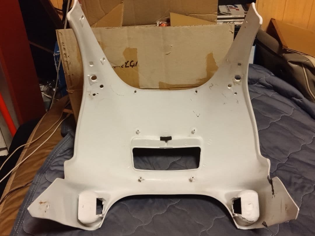 NS-1 AC12 アッパーカウル　傷補修・塗装済　ホンダ純正色　タフタホワイト