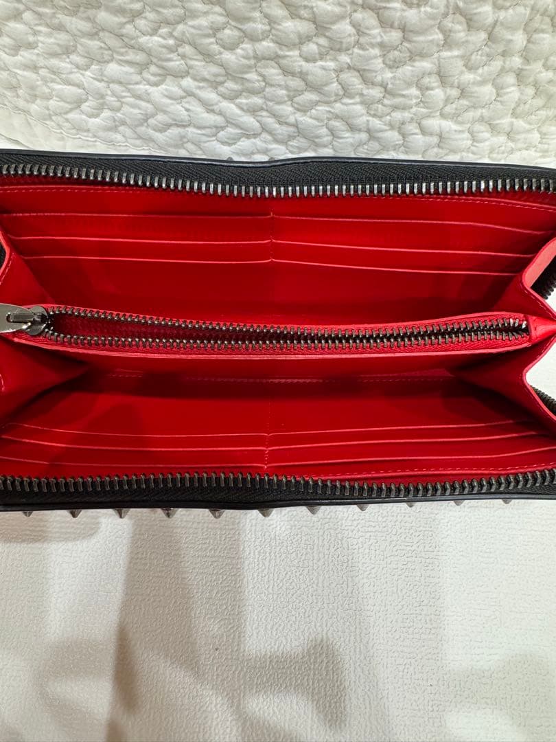 Christian Louboutin スタッズ装飾 ブラック 長財布