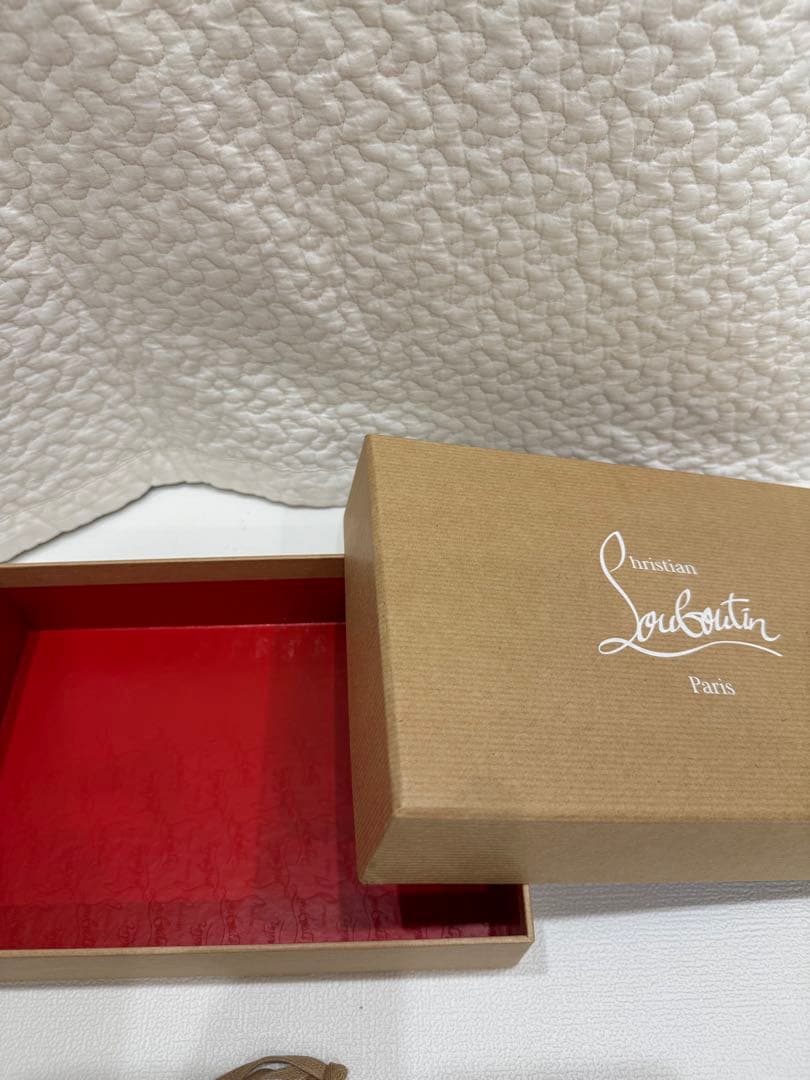 Christian Louboutin スタッズ装飾 ブラック 長財布