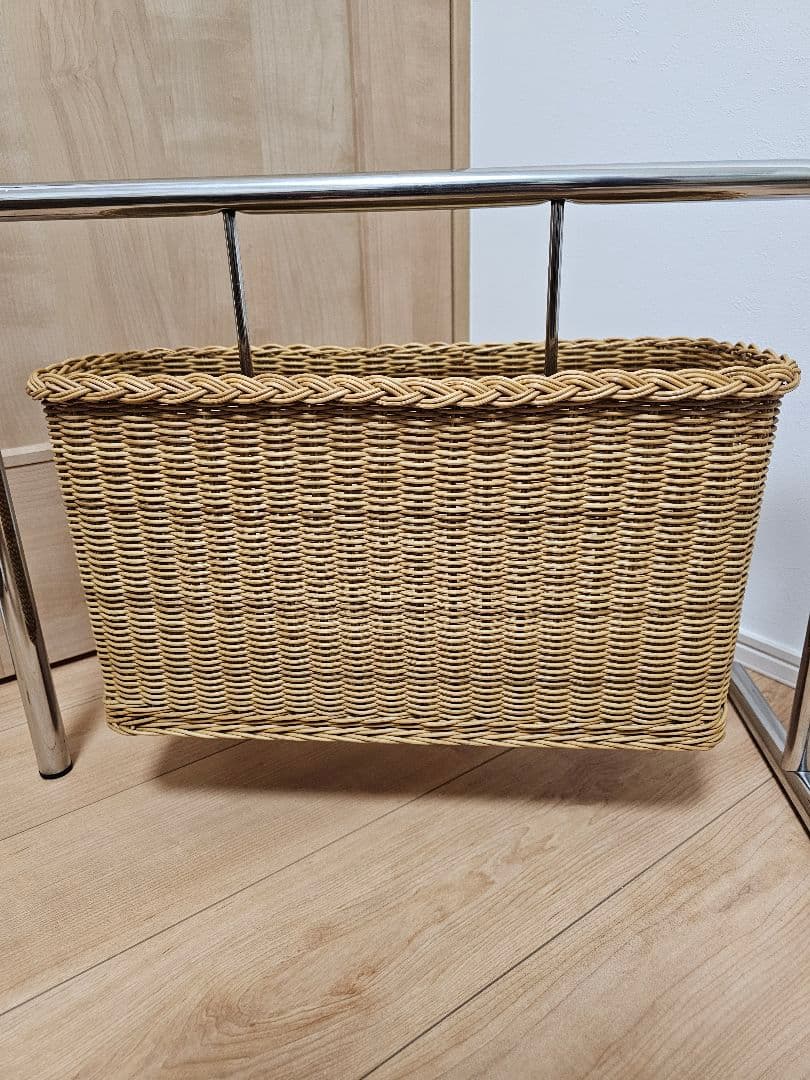 ザノッタ ポト マガジンラック サイドテーブル アンドレア・ブランジ