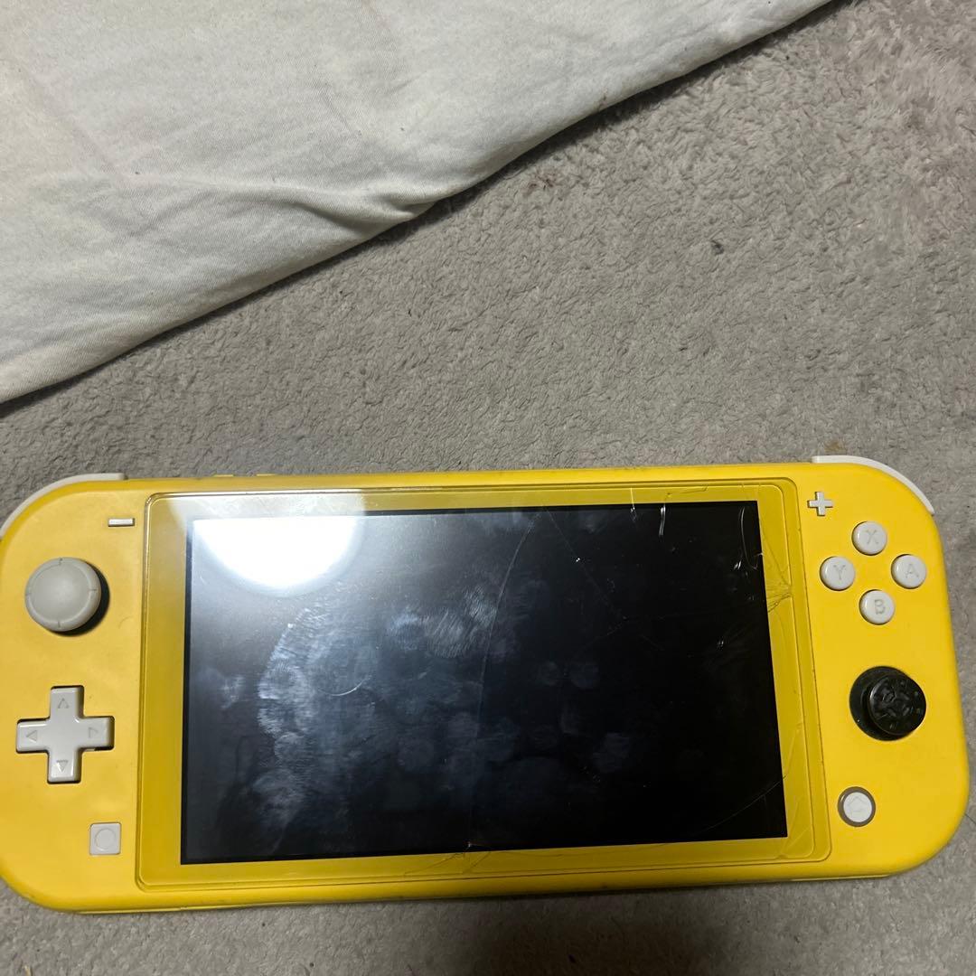 カツカツNintendo Switch Lite イエロー
