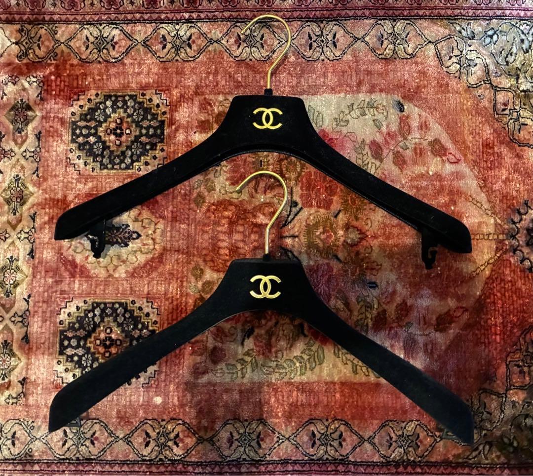 CHANEL シャネル　ハンガー 4本セット