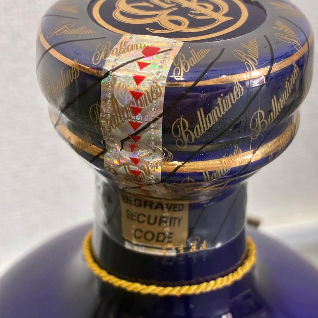 バランタイン21年スコッチウイスキー 未開封　陶器ボトル　箱/プラカバー付
