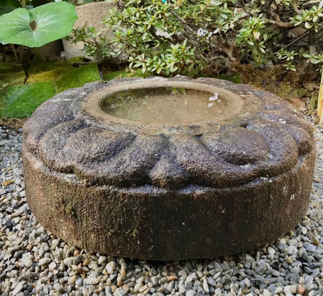 【丸型水鉢・蹲・手洗い鉢】庭石・置物・オブジェ・ガーデニング・バードバス・石鉢