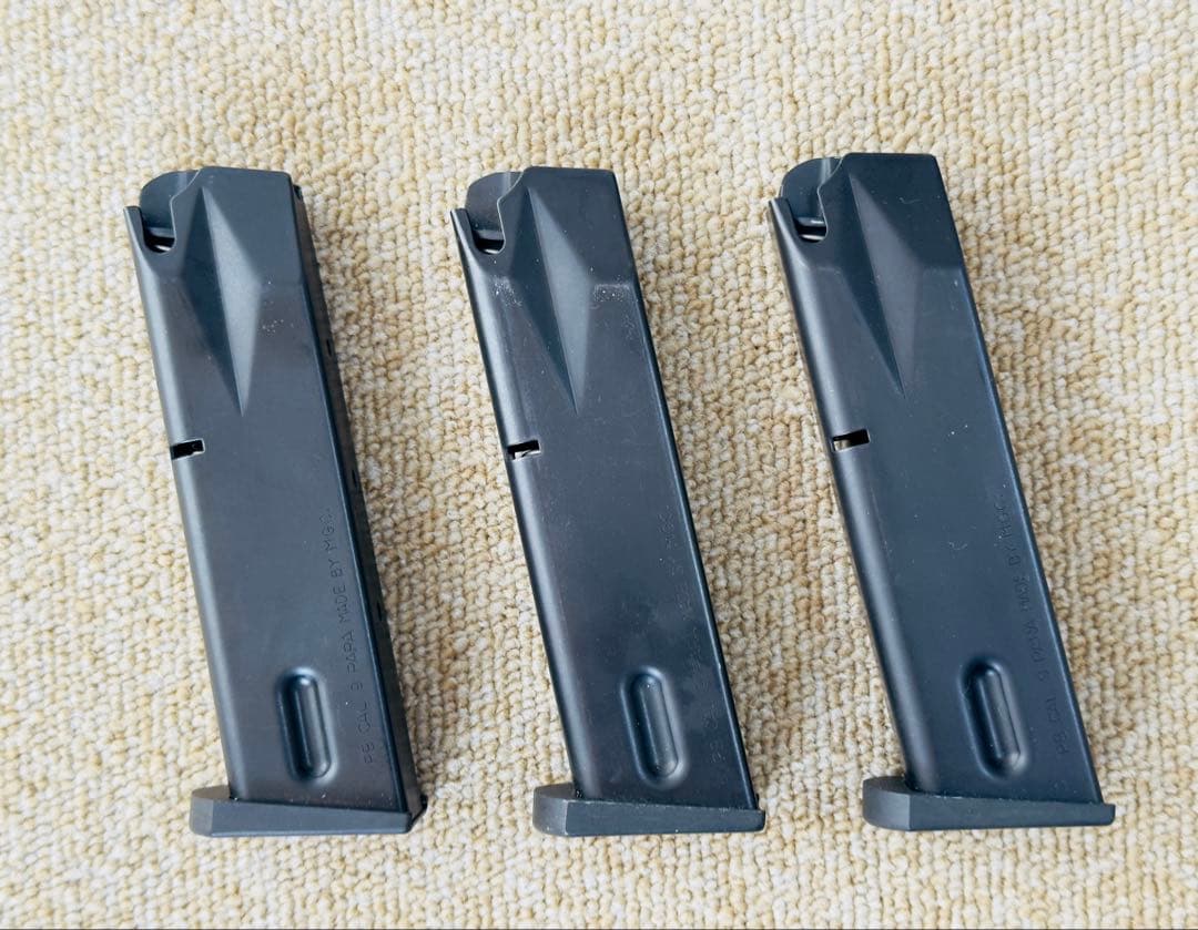 MGC ベレッタM92FS デザートストーム 予備マガジン付 SPG規格適合品