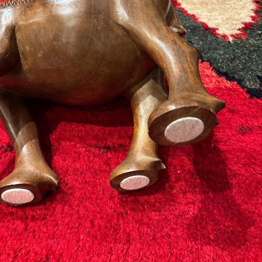 牛の置き物　木製　ビンテージ