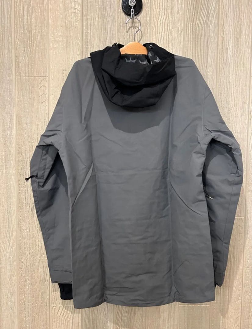 AIRBIASTER FREEDOM PULLOVER 定価¥47300