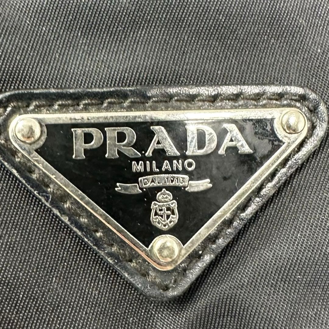 【美品】 PRADA プラダ ショルダーバッグ メッセンジャー　ナイロン e34