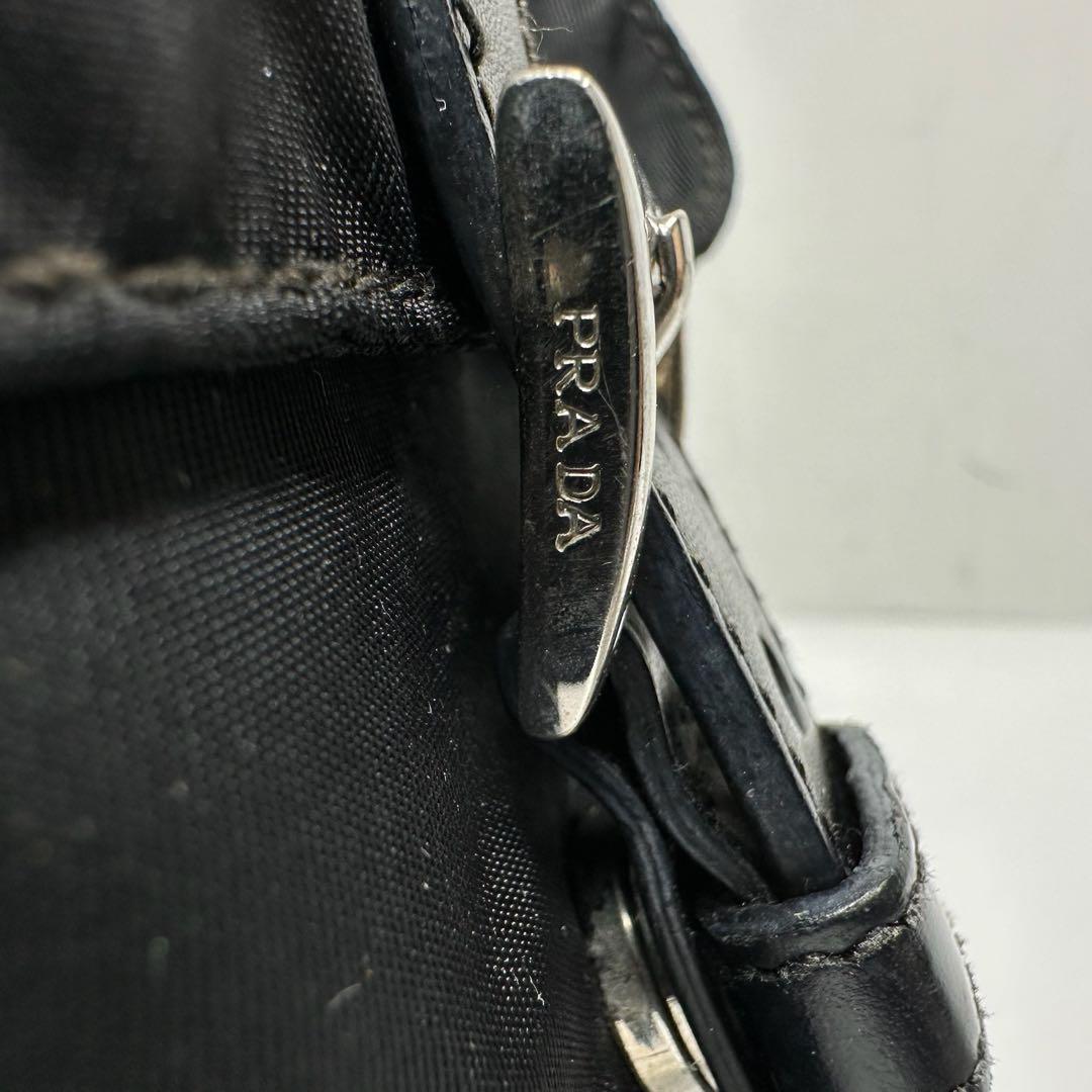 【美品】 PRADA プラダ ショルダーバッグ メッセンジャー　ナイロン e34