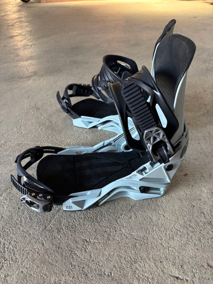 Salomon スノーボードビンディング SHADOW Mサイズ