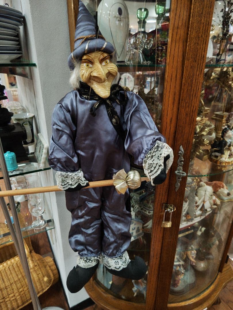 魔女のマリオネット