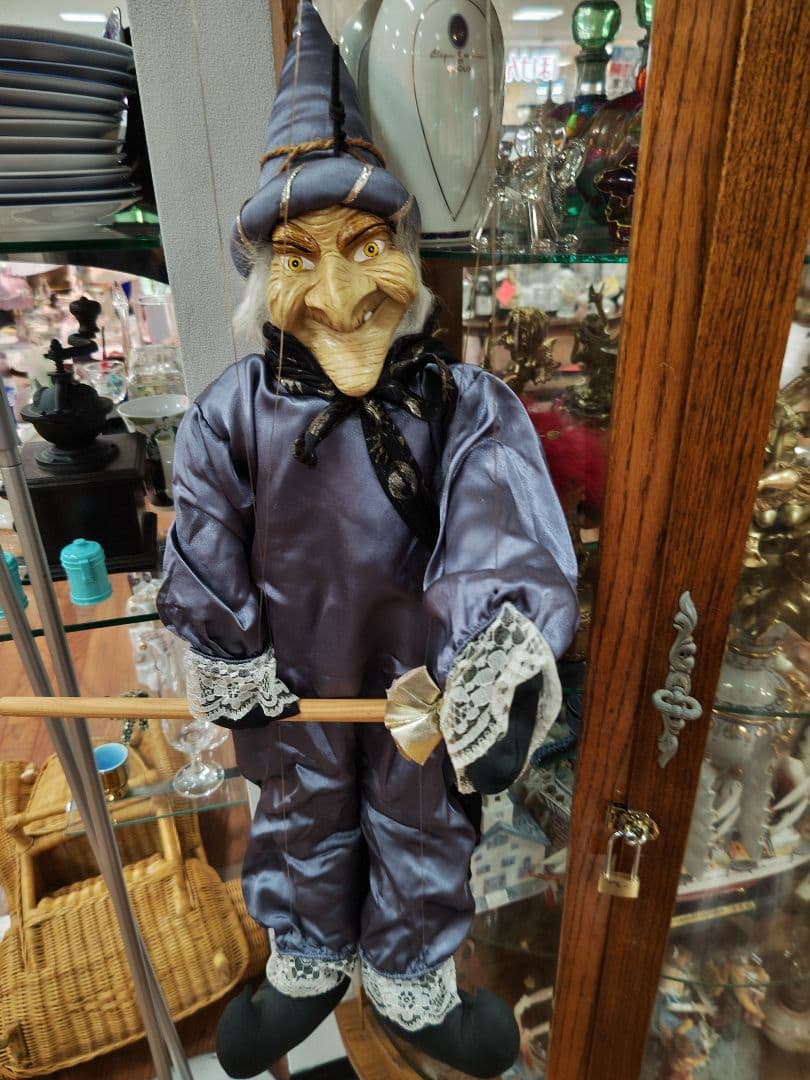 魔女のマリオネット