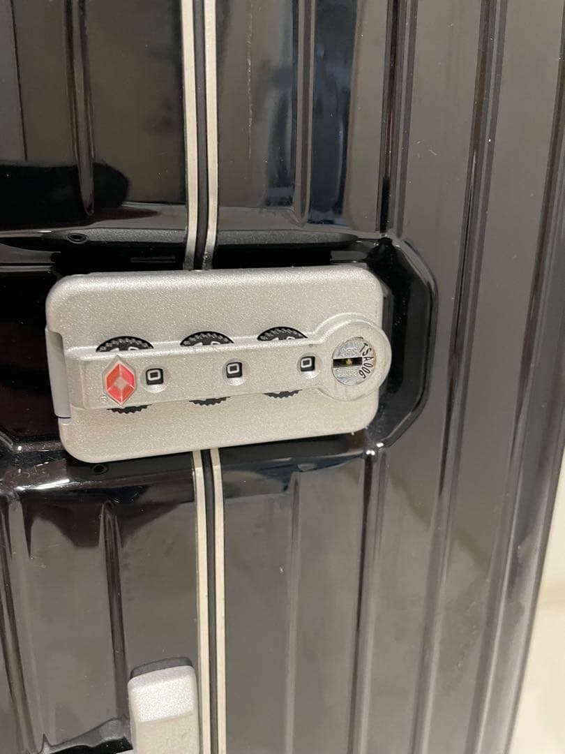 RIMOWA LIMBO リモワ　リンボ