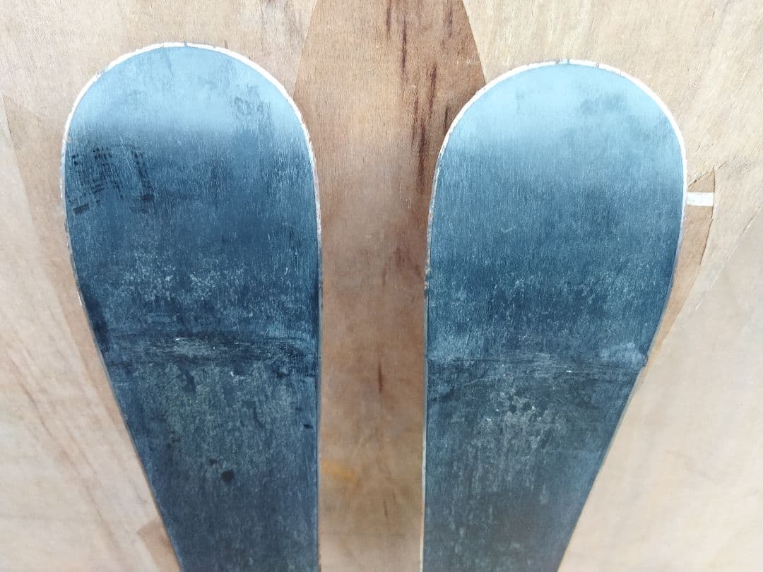 サロモン　SALOMON　S−board ショートスキー　板　赤　レッド