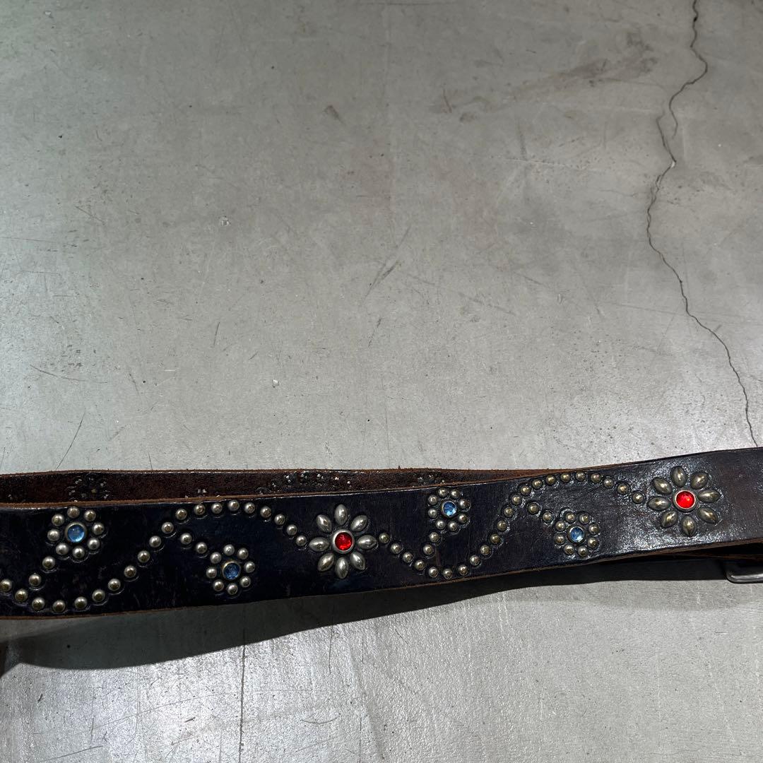 HTC 34インチ　スタッズ付き黒レザーベルト