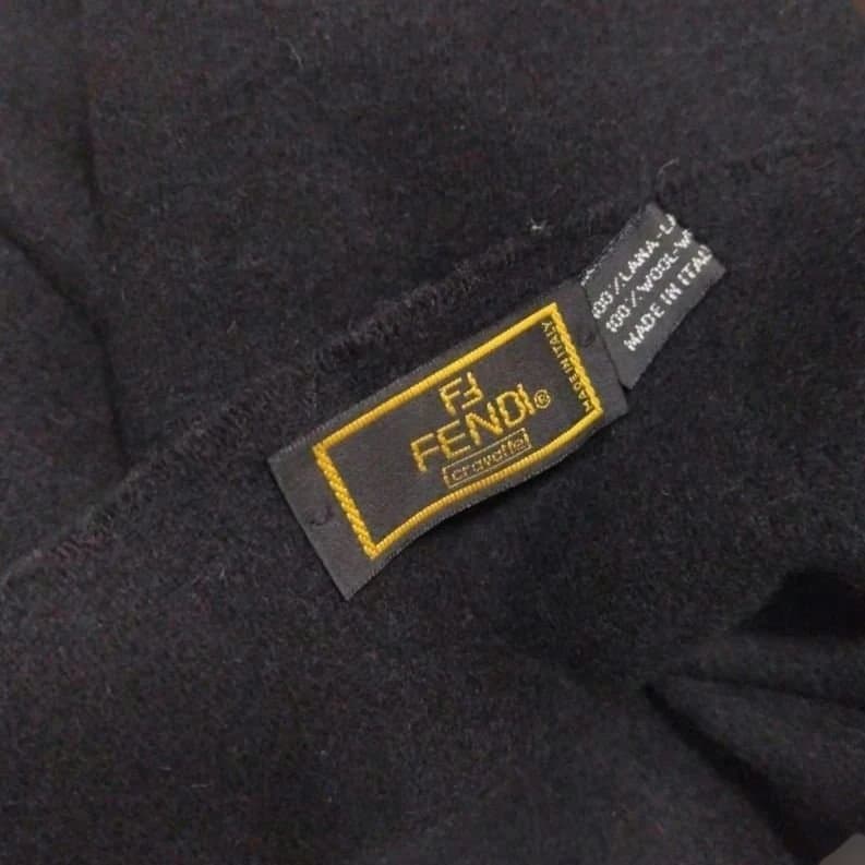 FENDI マフラー ブラック