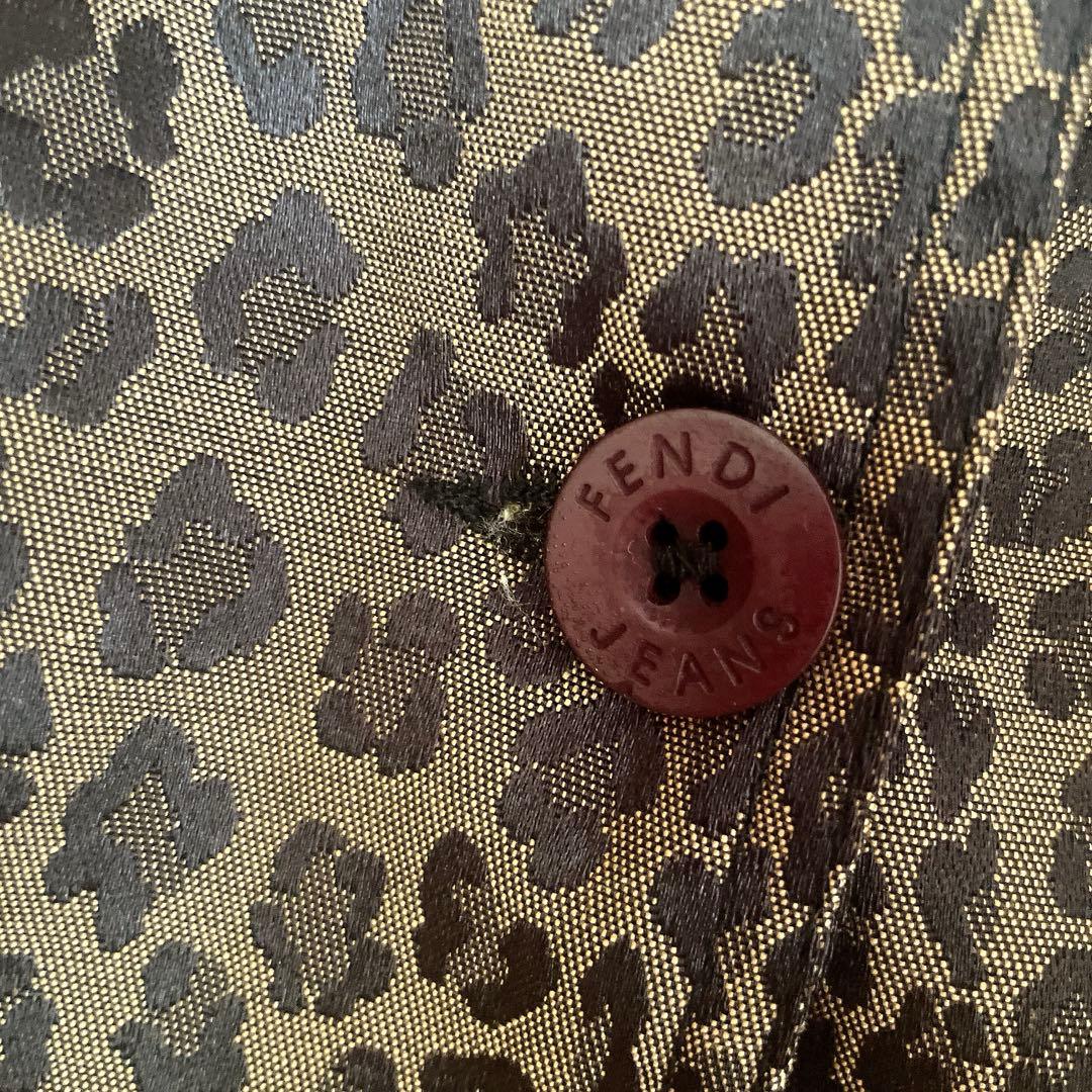 FENDIレオパード柄ジャケット