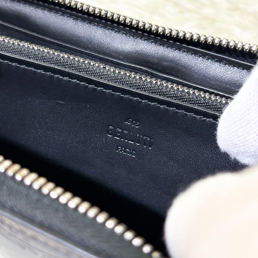 【極美品】ベルルッティ 長財布 イタウバ カリグラフィ スクリットレザー グレー