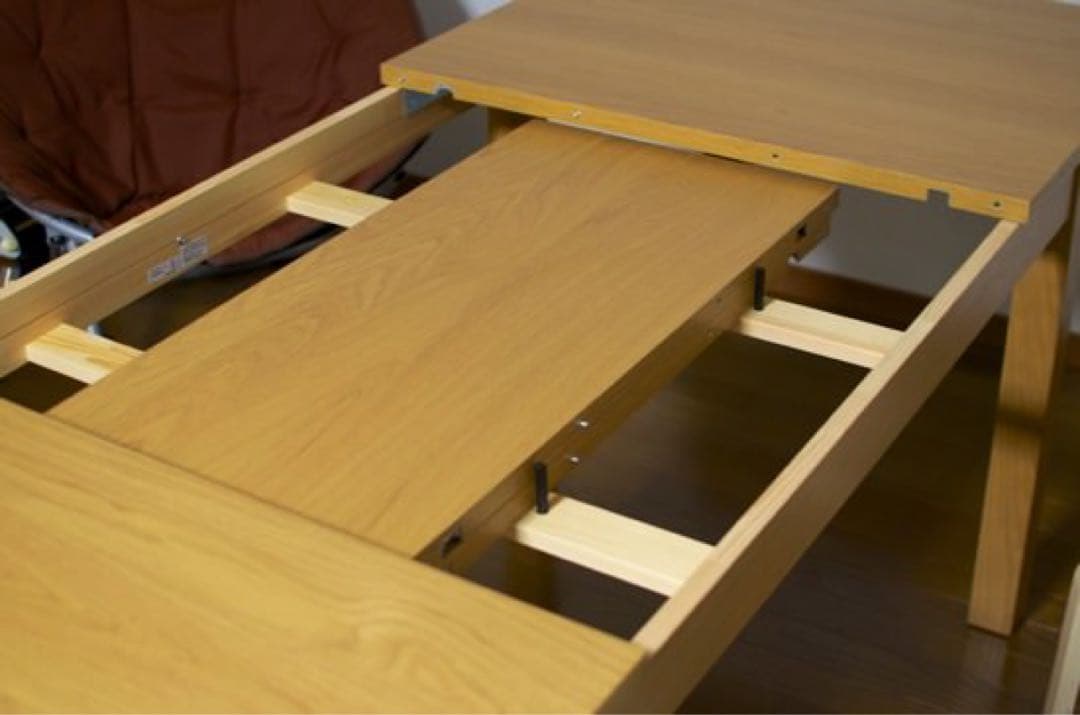 ダイニングテーブル5点セット引取り限定。